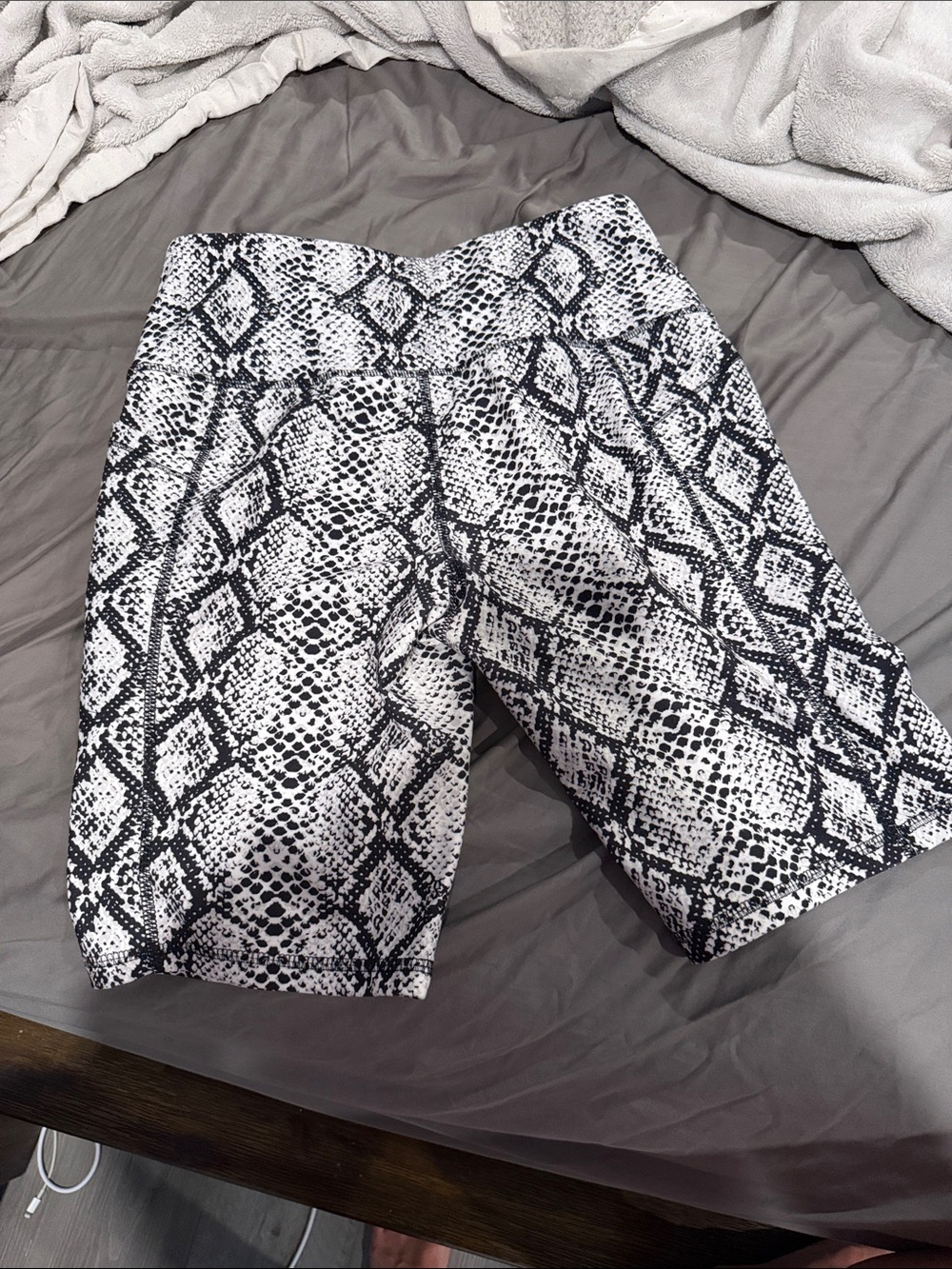 DSG Black and White Snake-Print High-Waist Bike Shorts - Picture 2 of 3